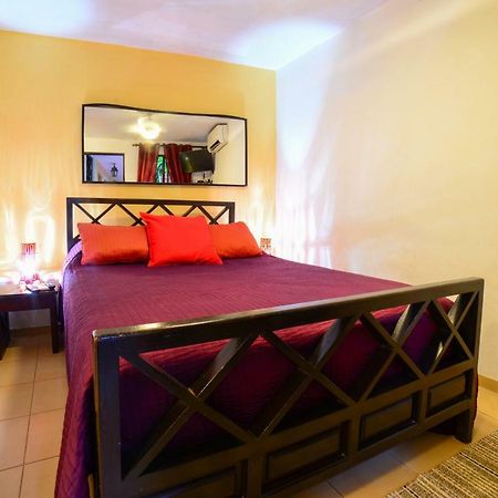 Hotel Casa Naemie Santo Domingo Esterno foto