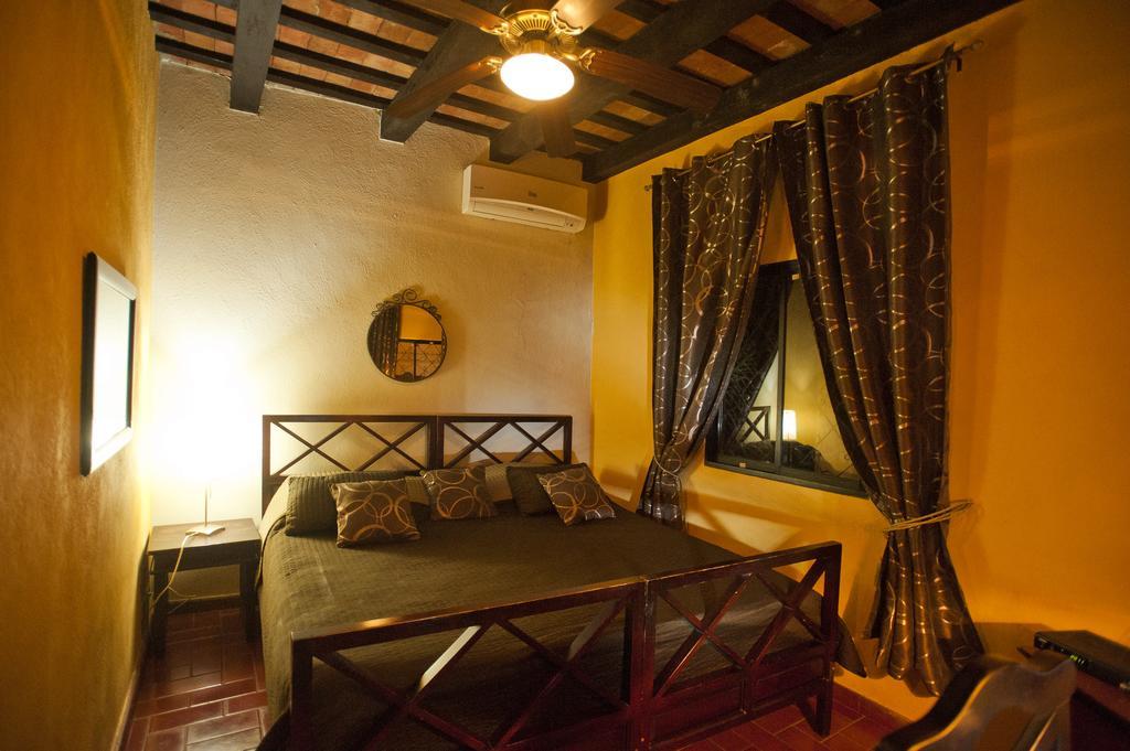 Hotel Casa Naemie Santo Domingo Esterno foto