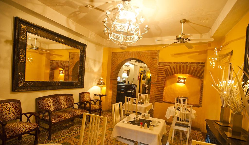 Hotel Casa Naemie Santo Domingo Esterno foto