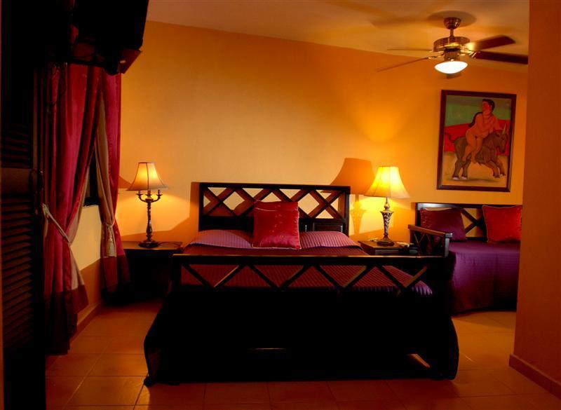 Hotel Casa Naemie Santo Domingo Esterno foto