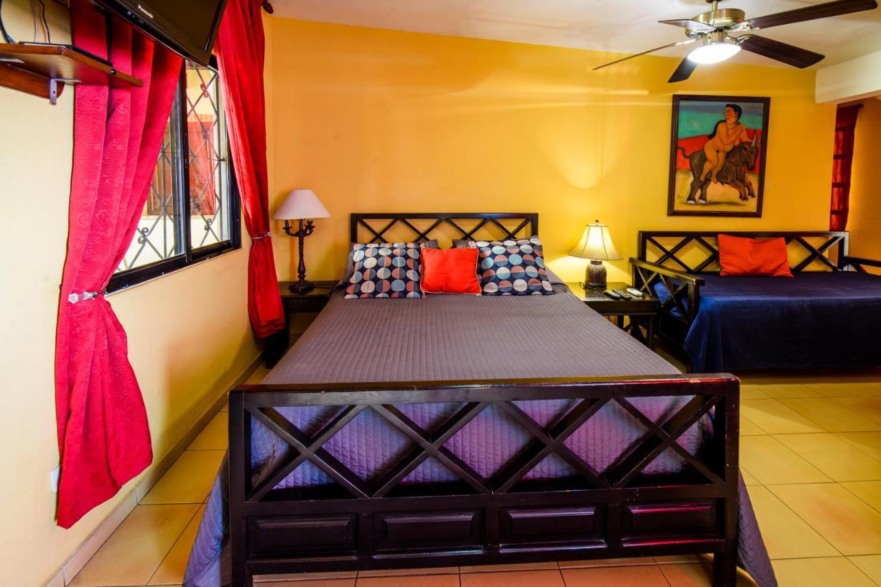 Hotel Casa Naemie Santo Domingo Esterno foto
